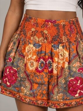 Rosebud Floral Orange Bohemian Floral mini skirt with pockets size small